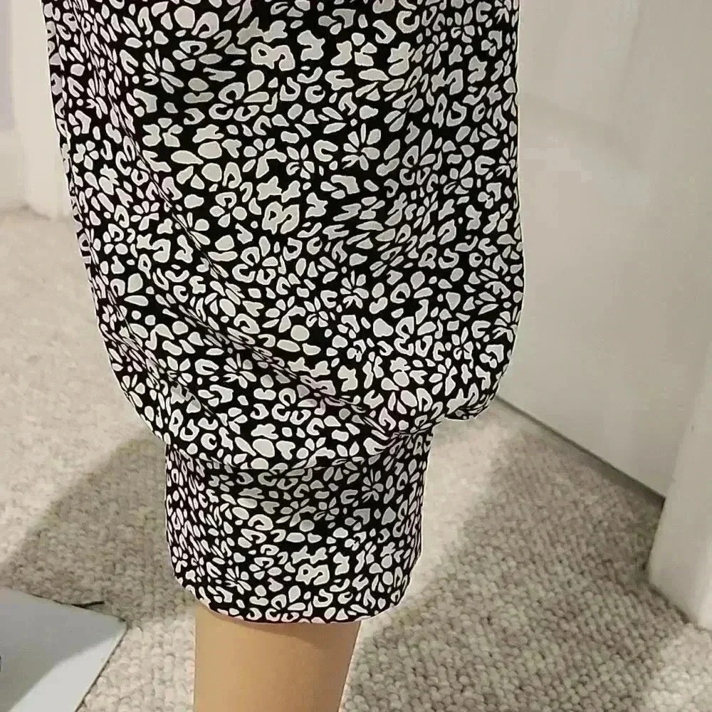 Pants - Picture 5 of 8